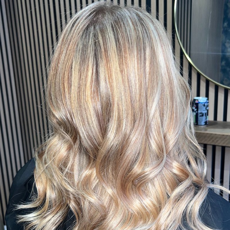 Soft blonde balayage waves